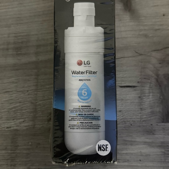 LG LT1000P - 6 Month/200 Gallon Capacity Replacement Refrigerator Water Filter - Picture 2 of 4